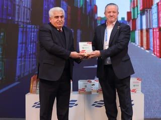 Awards Presented to All Sponsors and Supporters by the Government